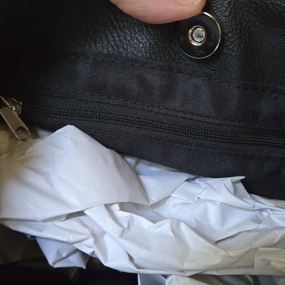 Your Vibe Black lightening bolt CUTE faux leather purse 13"x9" HOST PICK🎈🎉✨️ - Picture 6 of 9